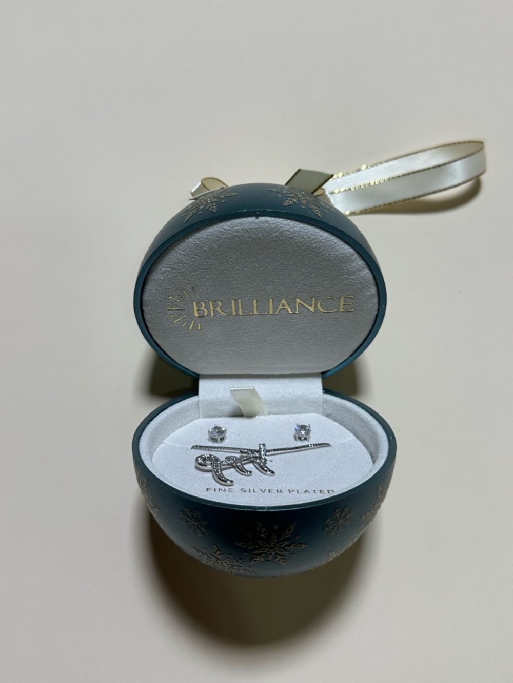 Kohl's Silver-Tone 'Faith' Pendant and Clear Stud Earrings in Teal Case